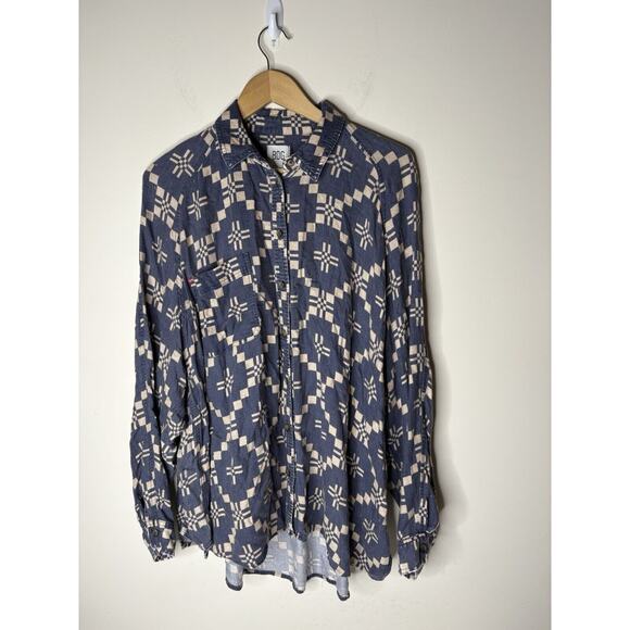 Urban Outfitters Tops - Urban Outfitters BDG Sz Large Flannel Button Down Shirt Oversized Brody Viscose